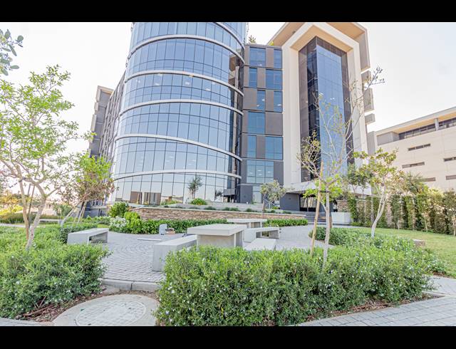581M² OFFICE TO LET IN VORNA VALLEY